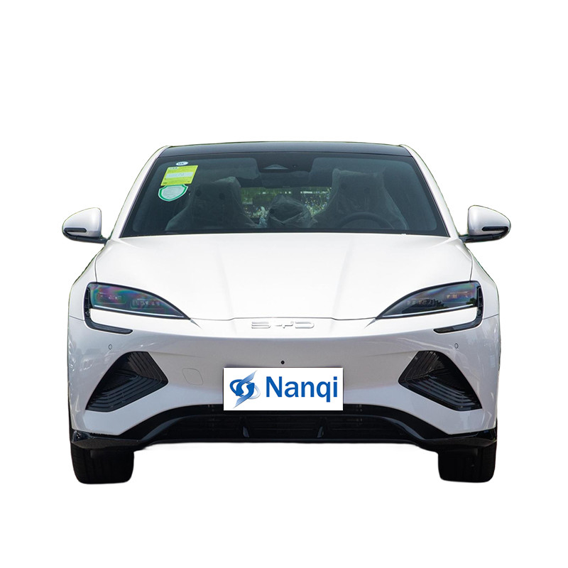 중형 BYD Seal 전기차 4도어 5석 180km/h LFP 배터리